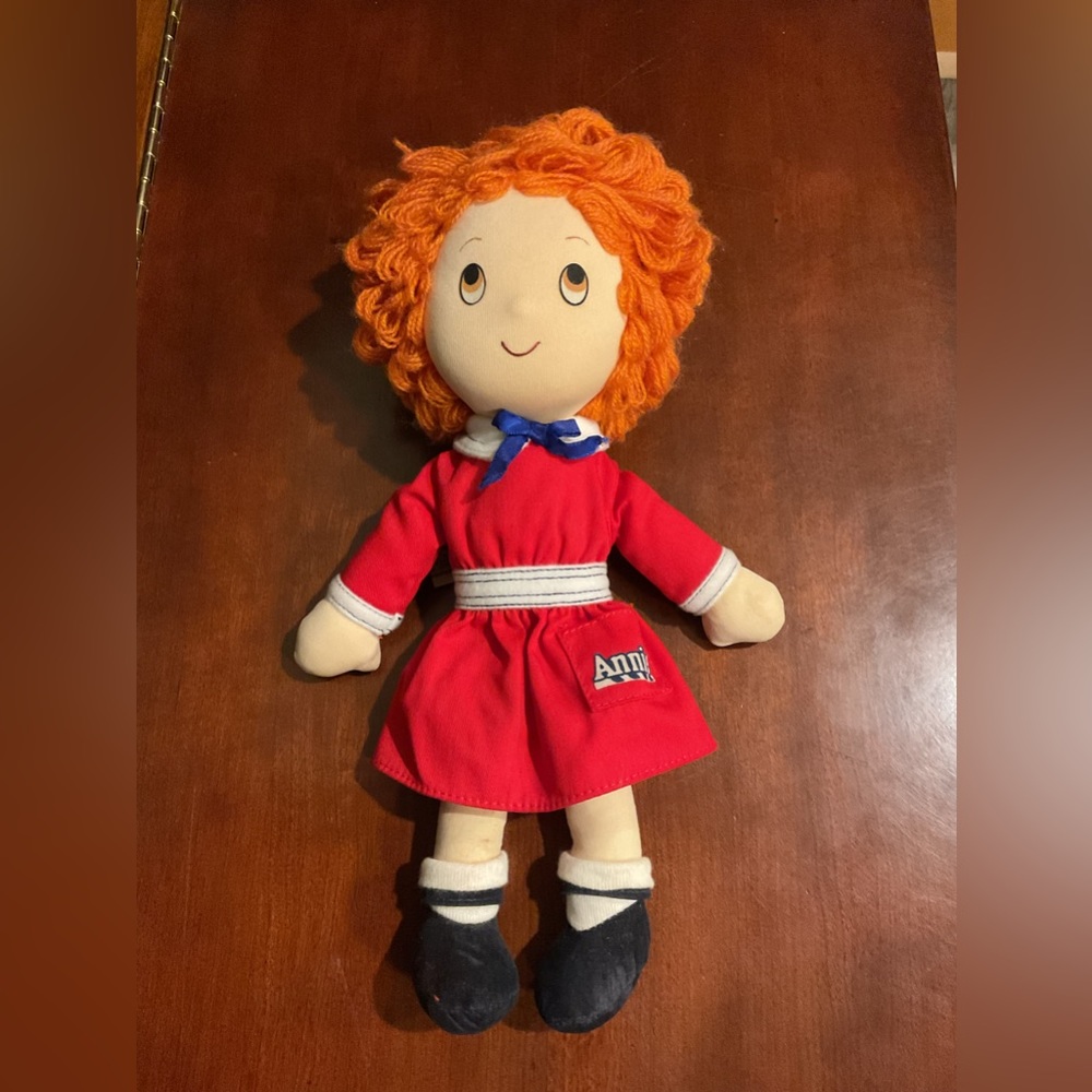Vintage 1982 applause orphan Annie doll